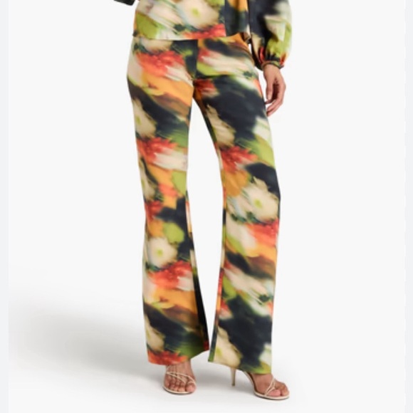Stine Goya Marc Abstract Floral Straight Leg Pants in Flowers Size XS NWOT - Picture 3 of 10